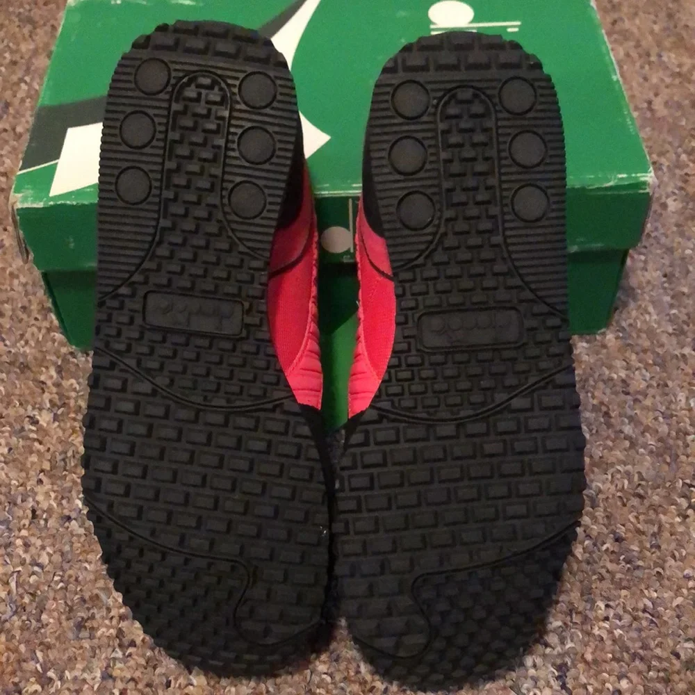 Diadora Titan II‎ black tomato sneakers